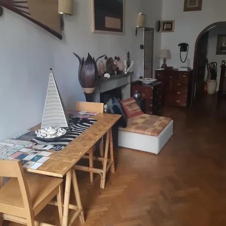 Amazing Corner Homestay Florence